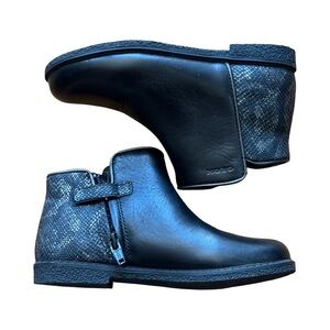 GEOX Respira Chelsea style boot - kids size 28EU/US size 10.5